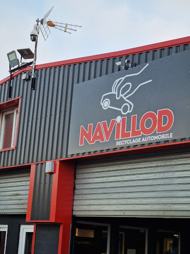 Aperçu des activités de la casse automobile NAVILLOD PERE ET FILS située à GOUSSAINVILLE (95190)